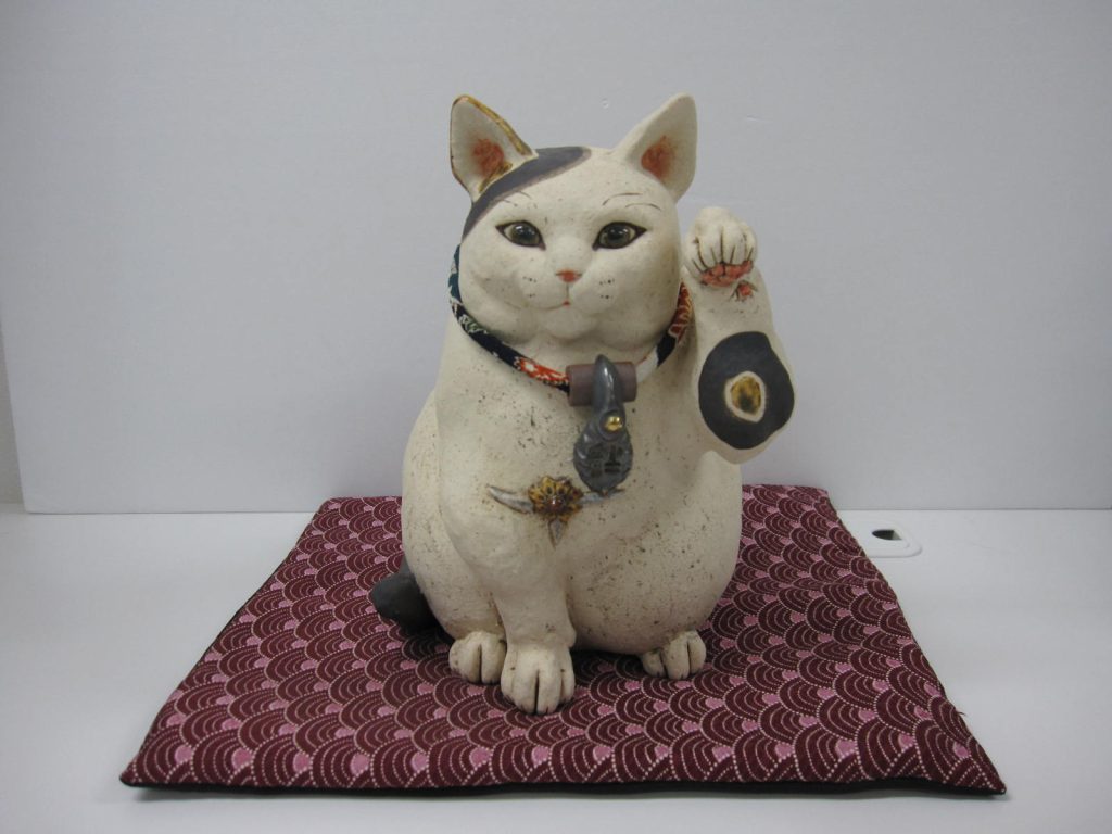 豊中市で作家物の置ものを売りたい時は当店へ 買取大吉豊中駅前店 豊中市で作家物の置ものを売りたい時は当店へ 買取大吉豊中駅前店