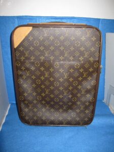 LV ヴィトン ペガス キャリーケース_買取り