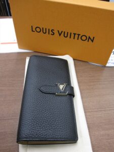 LV ヴェルティカルウォレット 長財布_買取り