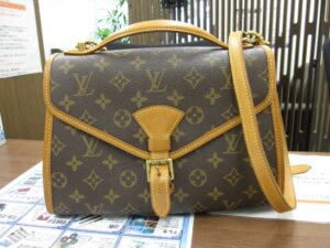 LV ルイヴィトン モノグラム ベルエア