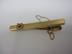 K18刻印 石取れ タイピン