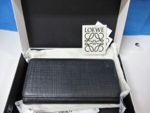 LOEWE ロエベ レザー長財布