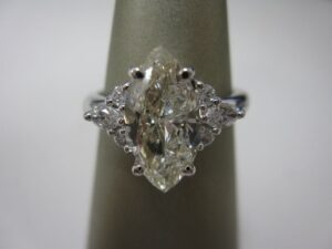 Pt900刻印 マーキスダイヤリング (2)