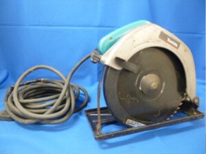 Makita マキタ 電動丸ノコ