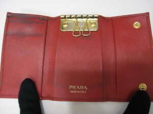 PRADA プラダ キーケース (2)